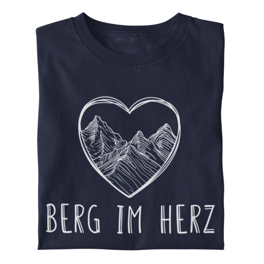 Berg im Herz Bio Frauen Shirt mit Bergmotiv, Frontansicht