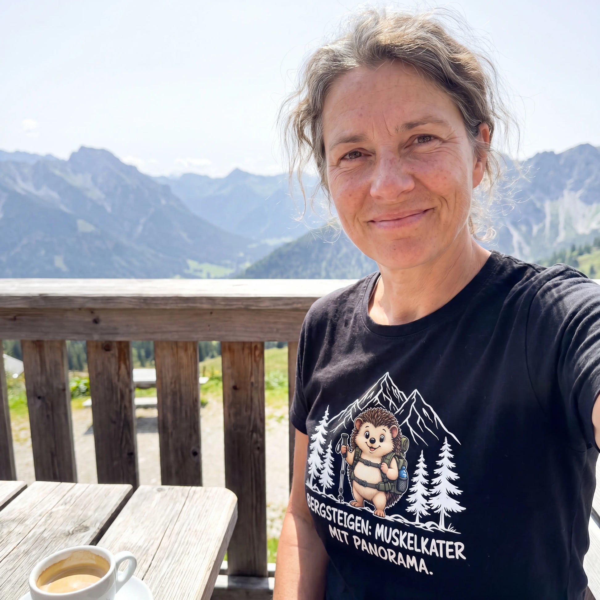 Muskelkater Panorama Murmeltier T-Shirt Unisex Lifestyle
