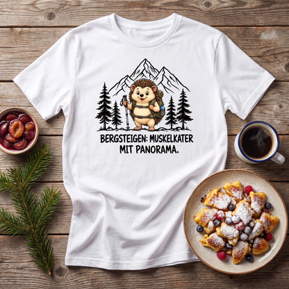 Muskelkater Panorama Murmeltier T-Shirt Unisex Flatlay Weiß gefaltet